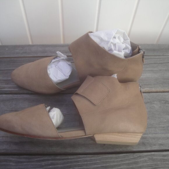 Eileen Fisher Cutout Wedge Velcro Strap Sandals Stone zip back leather 8 - Picture 4 of 7